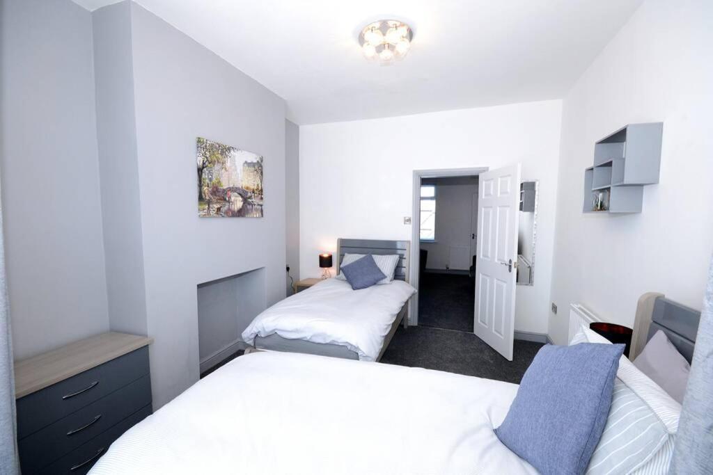 הוילה Renovated House Near Darlington Train Station. מראה חיצוני תמונה