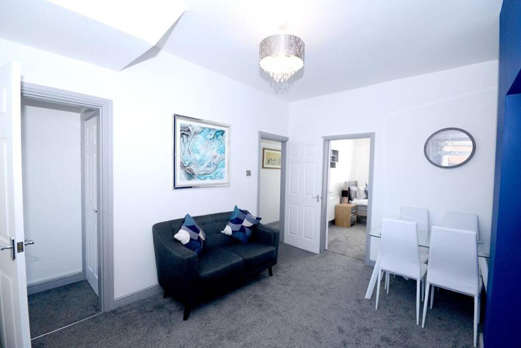 הוילה Renovated House Near Darlington Train Station. מראה חיצוני תמונה